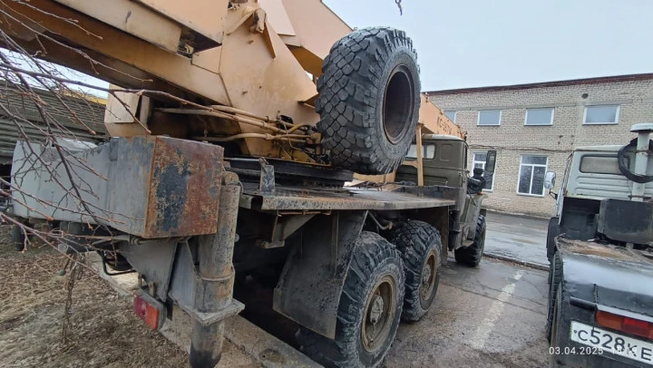 Специальный автокран КС-35714  УРАЛ-5557